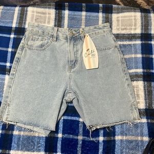 Cali 1850 Midi Shorts